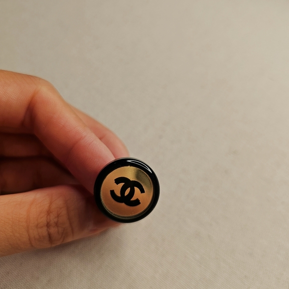 Chanel Clip on earrings one piece - Picture 10 of 14